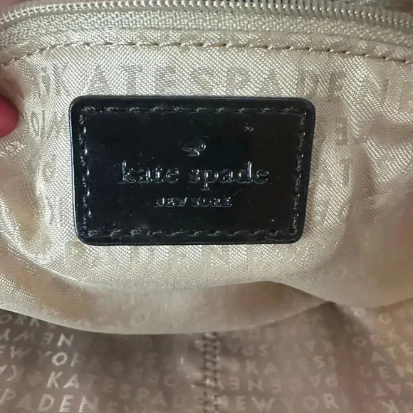 🔥 Host Pick 🔥Kate Spade Harmony patent leather black bag with two handles - Picture 2 of 9